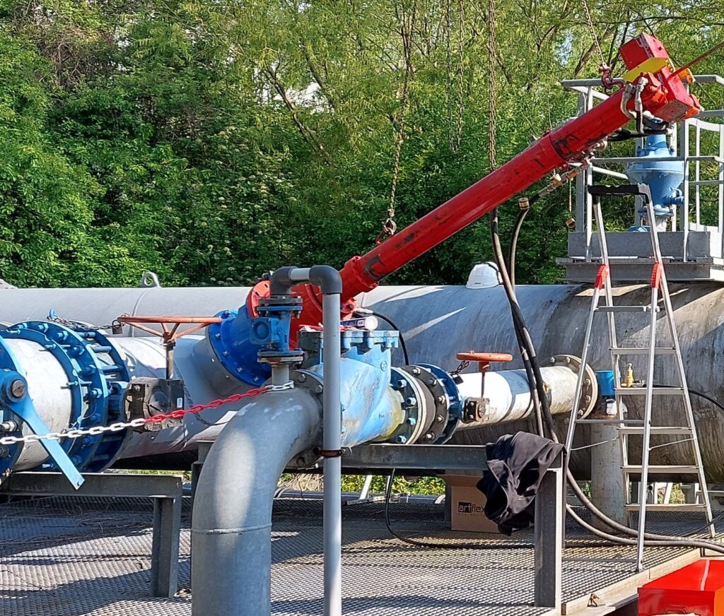 Machine d'usinage mobile utilisée pour le piquage en charge sur site On-site machining